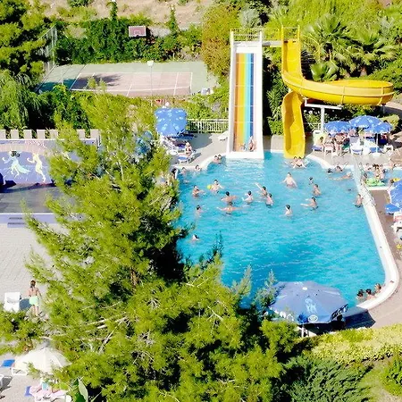 Akropol Hotel